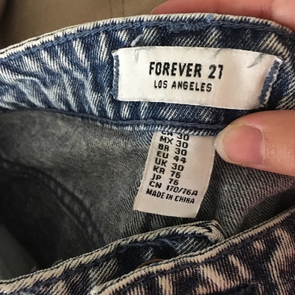 Forever 21 Denim Distressed Shorts - Picture 6 of 8